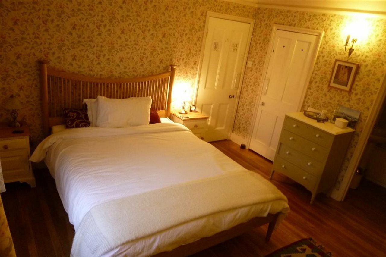 Acomodação com café da manhã  Manor Cottage Bed And Breakfast